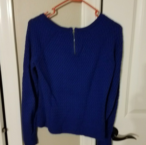 Sweater - Picture 2 of 2